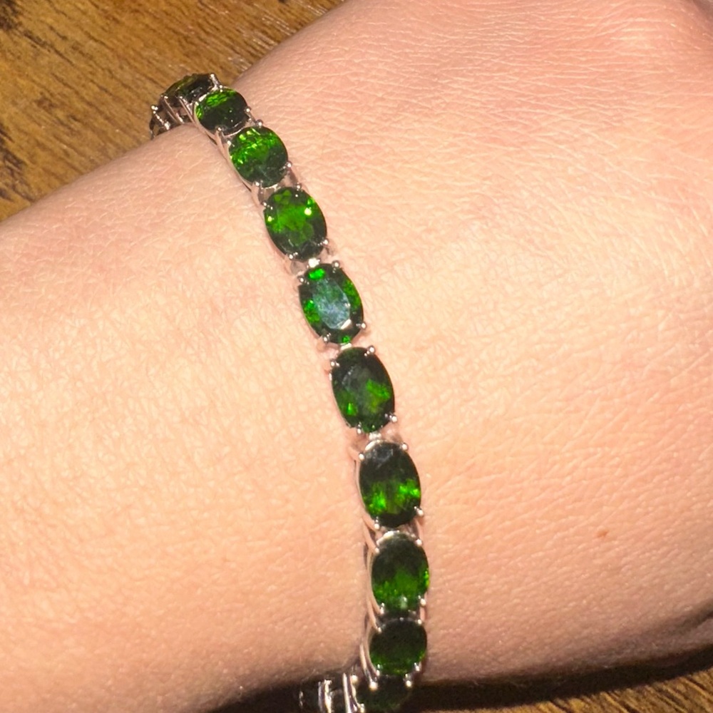 Silver oval green Quartz tennis bracelet 925 Sterling.